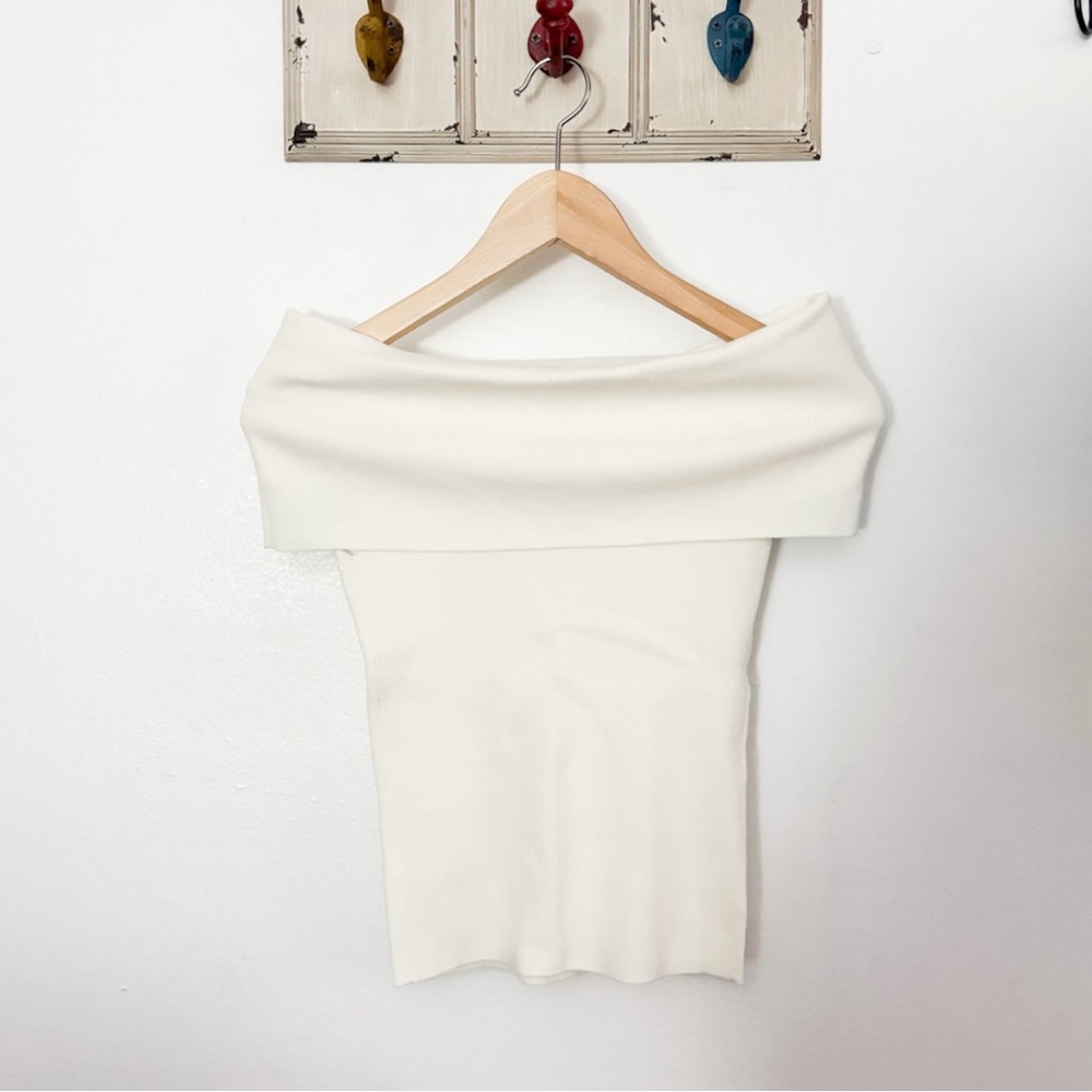 Wilfred by Aritzia Off Shoulder Top